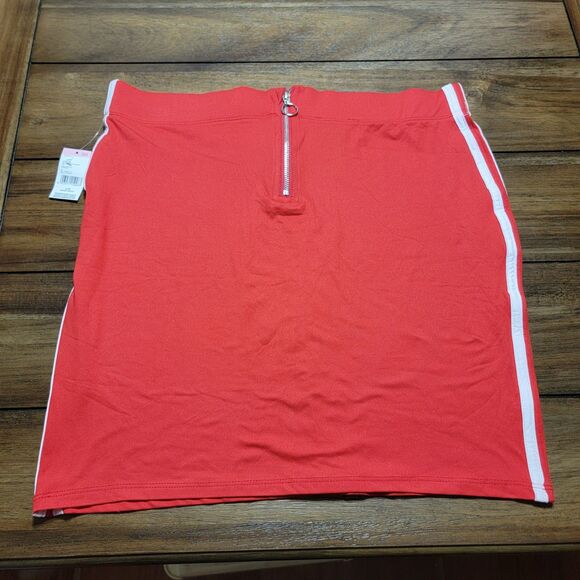 Joe Boxer Quarter Zip Mini Skirt Cotton Red w/ White Stripes - Size Jr Large NWT - Picture 3 of 7